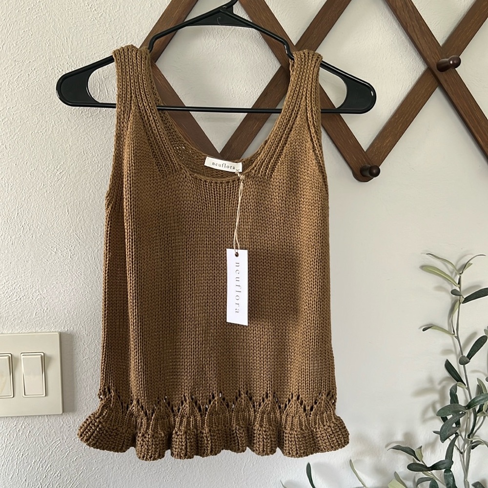 Neuflora Abbey top NWT